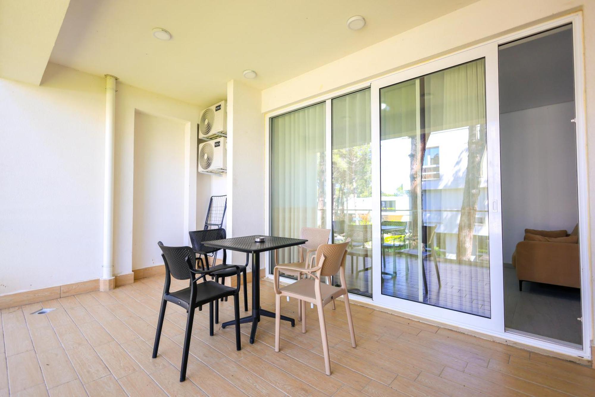 Sanpietro Vacation Apartments Durrës Exterior foto
